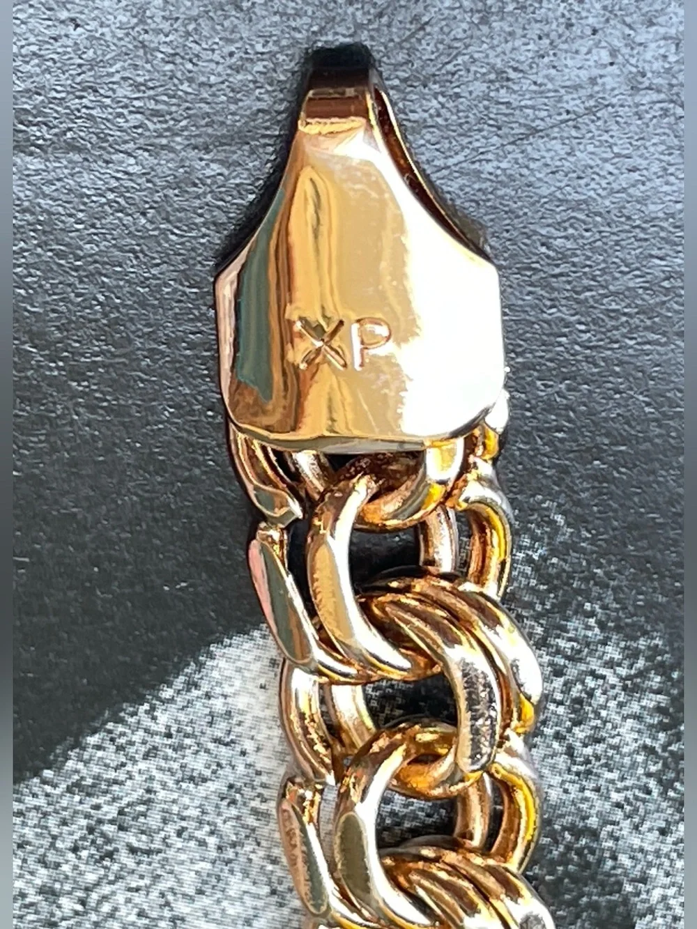 8.5” Bismark Gold-Tone Women’s Chain Bracelet 18k